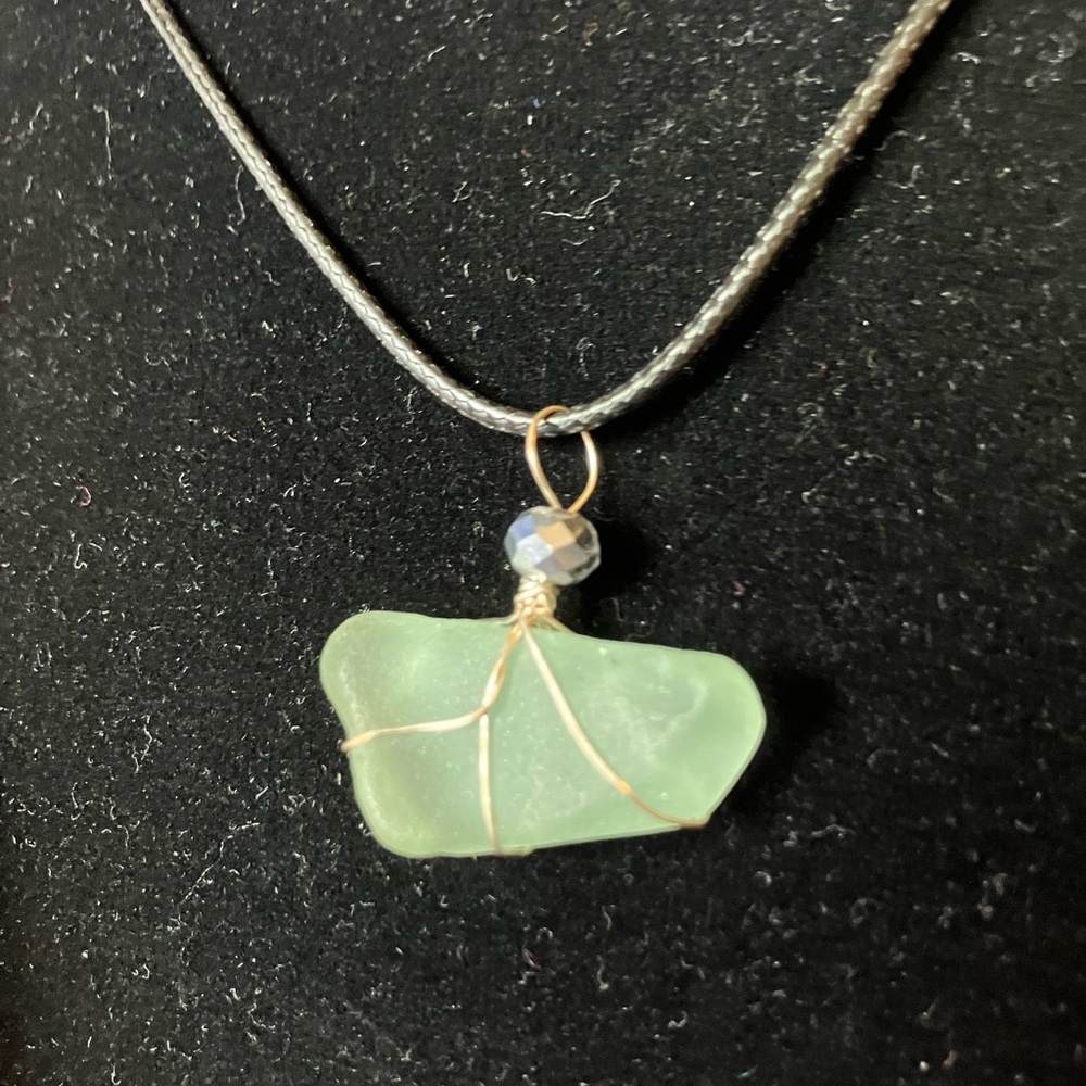 #70 handmade seagalss pendant aqua color pretty white